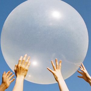 国产精品自在自在久久
